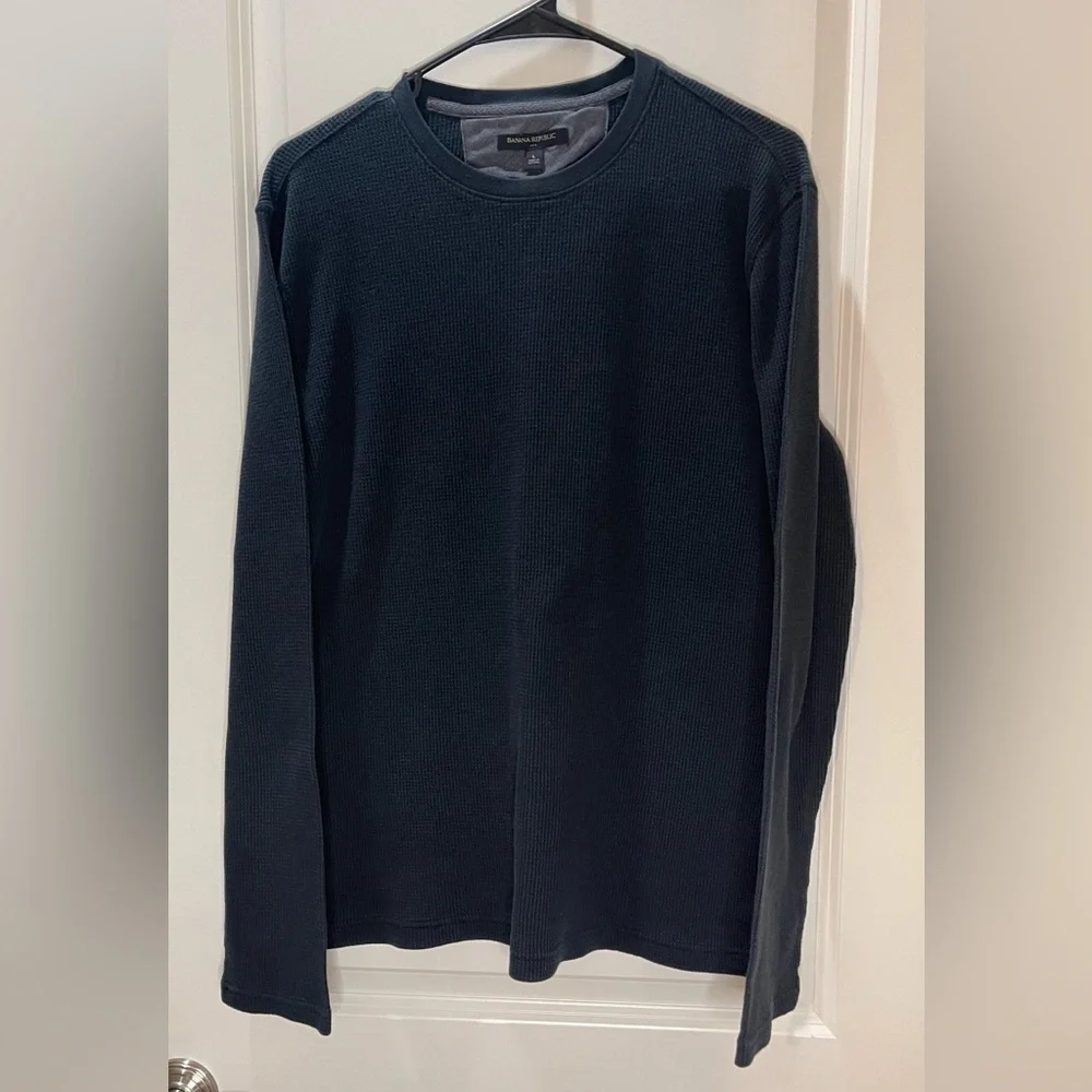 Banana Republic Navy Long Sleeve Waffle Knit Crew Neck Tee Size L